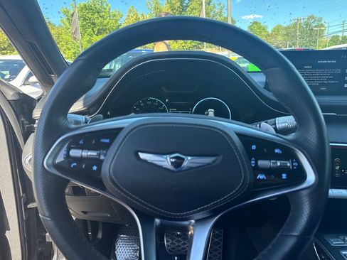 Used 2022 Genesis GV70 3.5T Sport w/ Sport Prestige Package AWD/4WD image 34