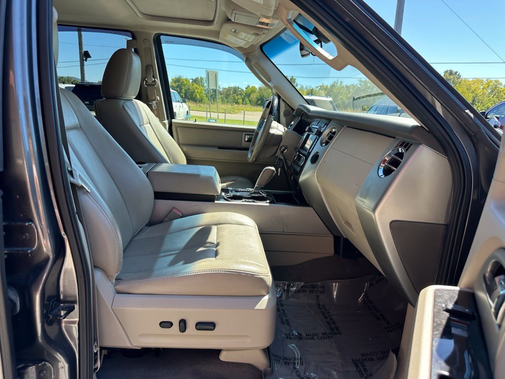 Used 2014 Ford Expedition Limited w/ Equipment Group 301A RWD image 34
