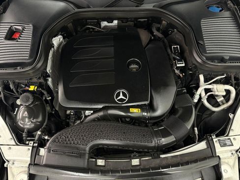 Certified 2022 Mercedes-Benz GLC 300 image 32