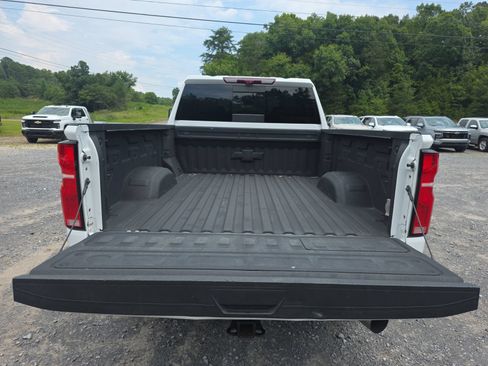 Used 2024 Chevrolet Silverado 2500 LTZ w/ LTZ Plus Package AWD/4WD image 25