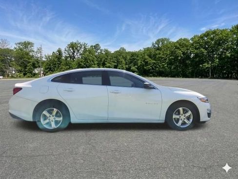 Used 2024 Chevrolet Malibu LS FWD image 5