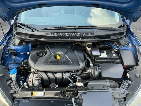 Used 2016 Hyundai Elantra SE FWD image 18