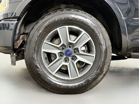 Used 2016 Ford F150 XLT w/ Equipment Group 302A Luxury image 37