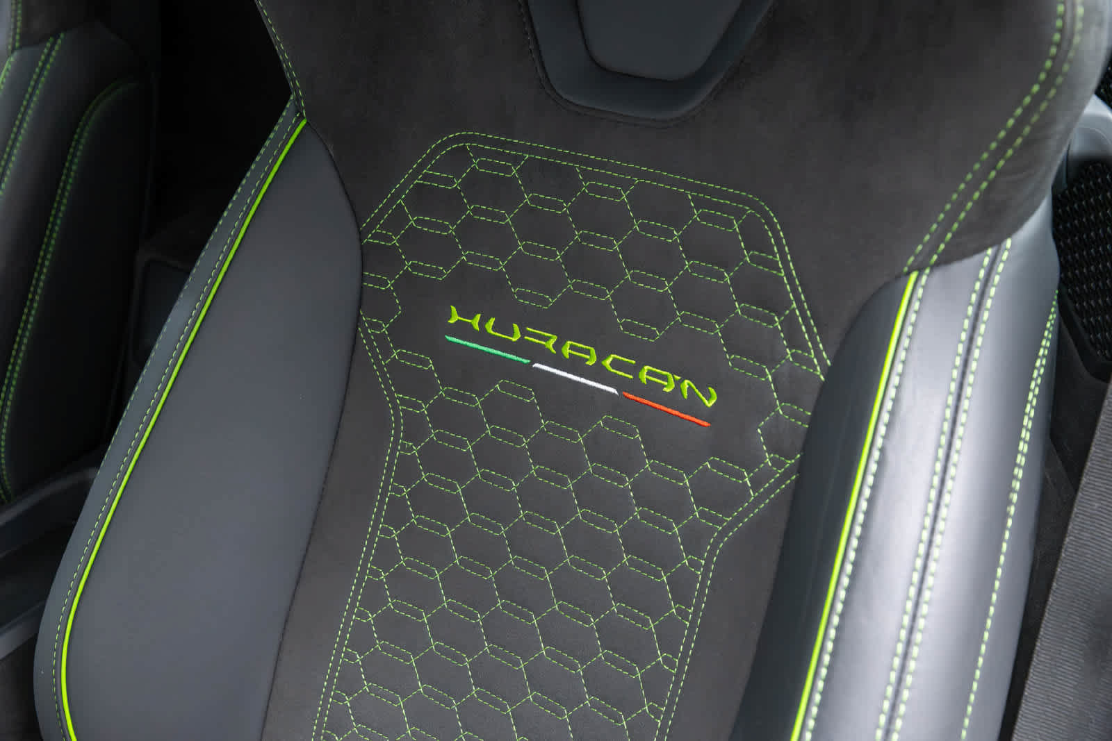 Used 2023 Lamborghini Huracan Tecnica RWD image 27