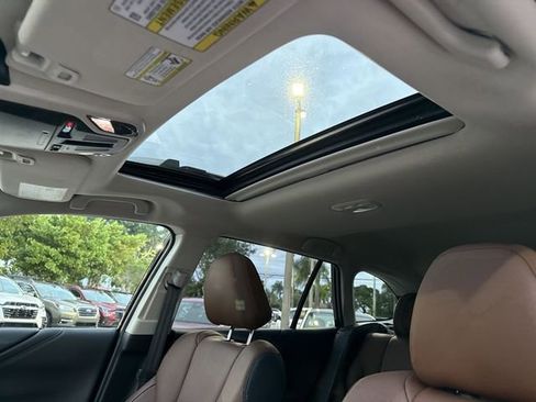 Certified 2025 Subaru Outback Touring AWD/4WD image 22