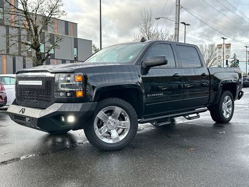 Used 2018 Chevrolet Silverado 1500 LT w/ LT Eassist Package image 1