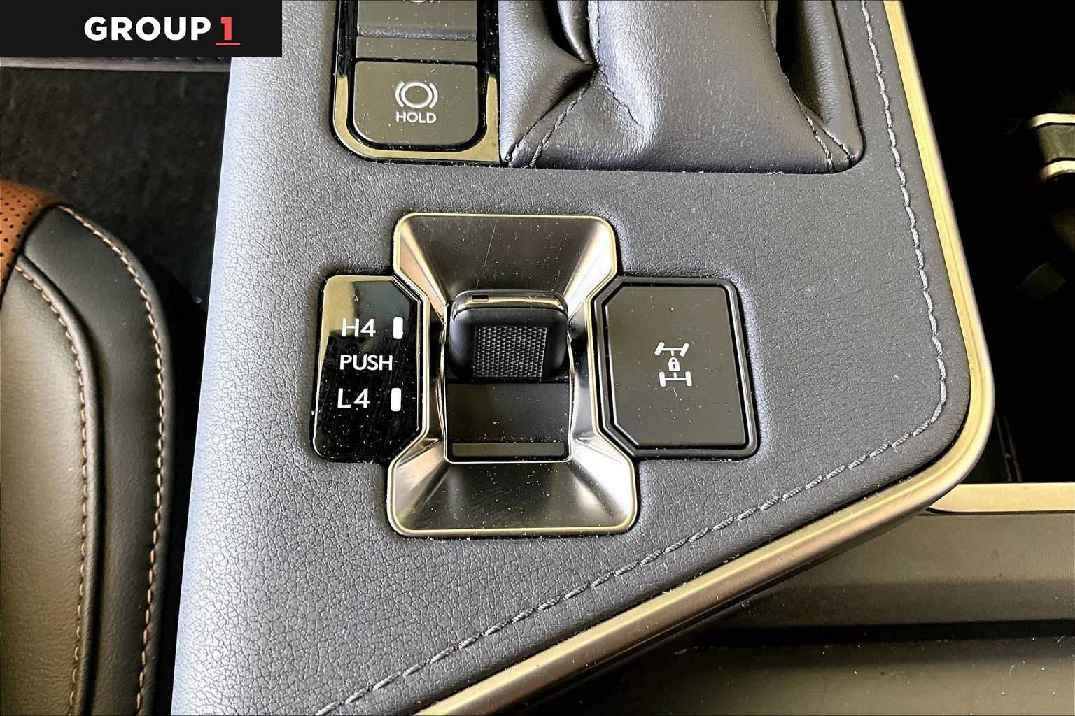 Used 2024 Lexus GX 550 w/ Accessory Package (Z1) AWD/4WD image 32