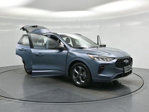 Certified 2023 Ford Escape ST-Line w/ Tech Pack #1 image 34