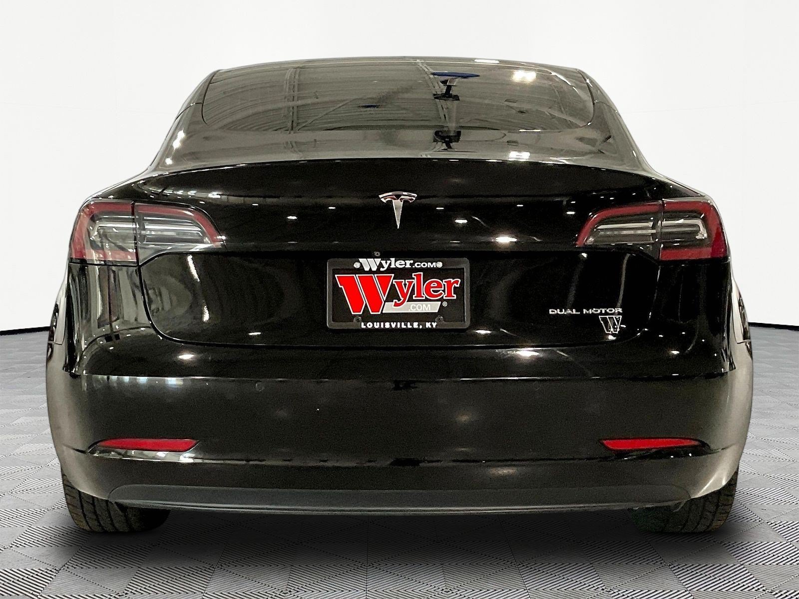 Used 2018 Tesla Model 3 Long Range AWD/4WD image 5