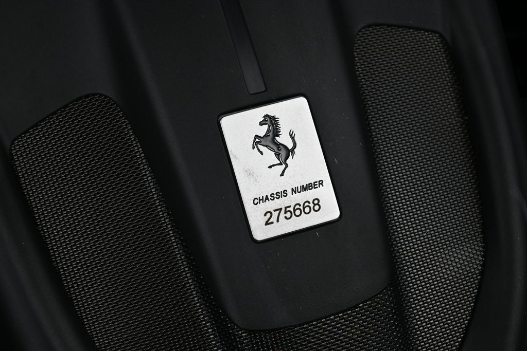 Used 2022 Ferrari Roma RWD image 33