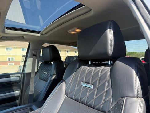 Used 2019 Toyota Tundra Platinum AWD/4WD image 12