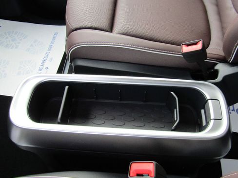 New 2025 Volkswagen ID. Buzz Pro S image 33