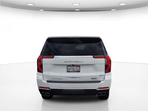Used 2025 GMC Yukon XL Denali w/ Sun & Power Step Package AWD/4WD image 7