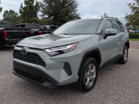 Used 2022 Toyota RAV4 XLE w/ Convenience Package AWD/4WD image 2