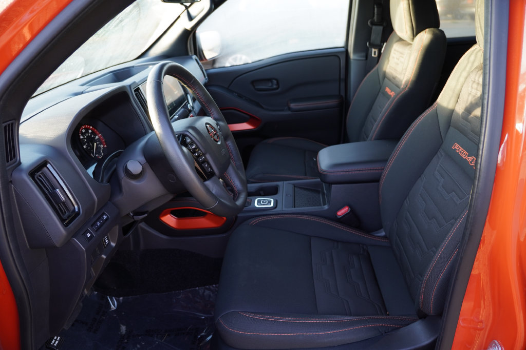 Used 2026 Nissan Frontier PRO-4X w/ Pro-4x Convenience Package AWD/4WD image 16