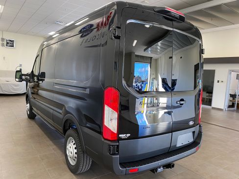 New 2026 Ford Transit 250 148 Medium Roof Extended AWD w/ Exterior Upgrade Package image 5
