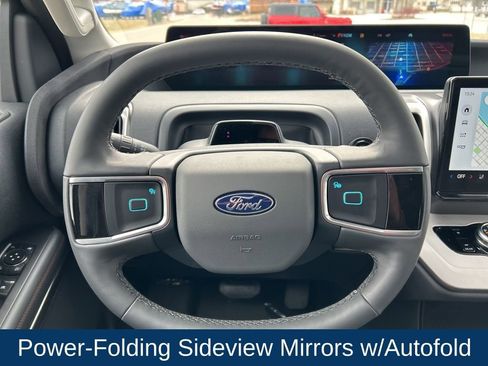 New 2025 Ford Expedition Active AWD/4WD image 17