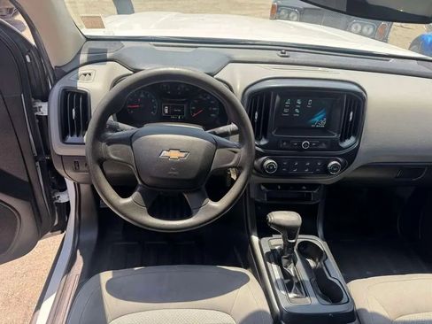 Used 2018 Chevrolet Colorado W/T RWD image 15