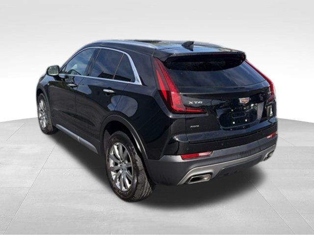 Used 2023 Cadillac XT4 Premium Luxury w/ Cold Weather Package AWD/4WD image 5
