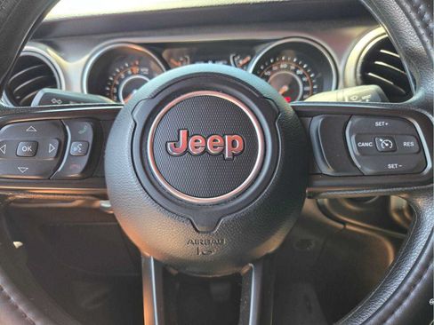 Used 2020 Jeep Wrangler Sport AWD/4WD image 33