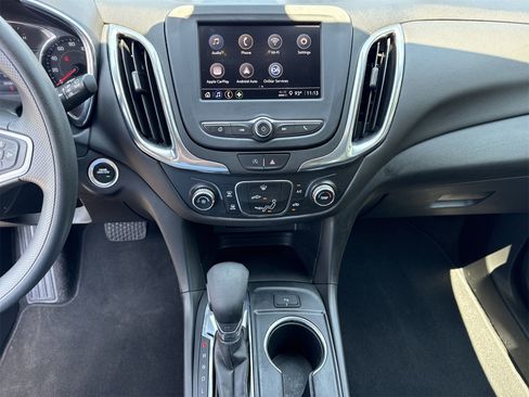 Used 2023 Chevrolet Equinox LT image 26