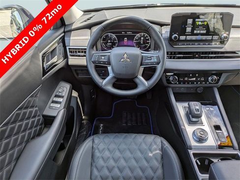 New 2025 Mitsubishi Outlander SEL image 15