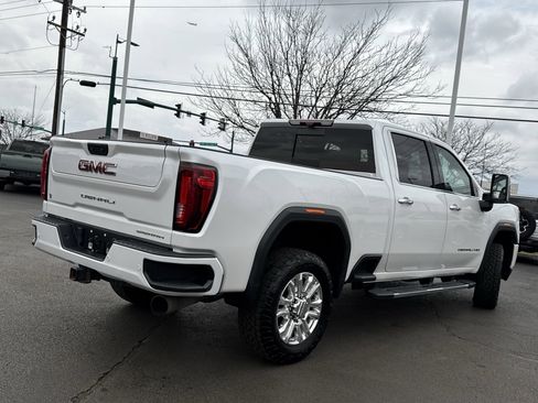 Used 2021 GMC Sierra 3500 Denali w/ Denali Ultimate Package image 3