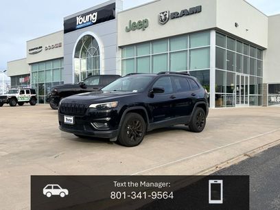 Used 2023 Jeep Cherokee Altitude Lux