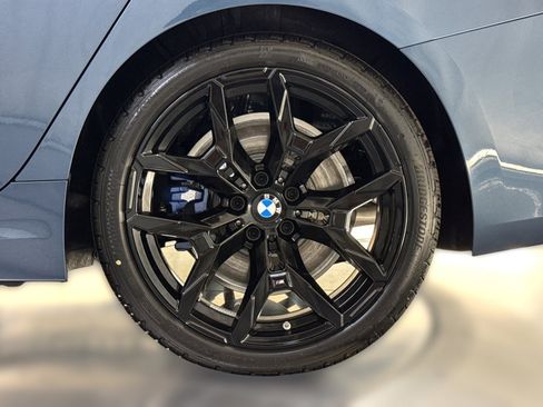 New 2026 BMW 330i Sedan w/ M Sport Package RWD image 11