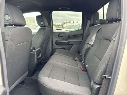 New 2026 GMC Canyon Elevation w/ LPO, Black Badging Package RWD image 23