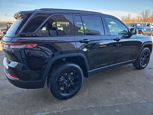 New 2026 Jeep Grand Cherokee Altitude AWD/4WD image 12