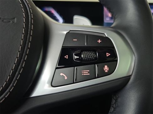 Used 2024 BMW X7 xDrive40i w/ Executive Package image 22