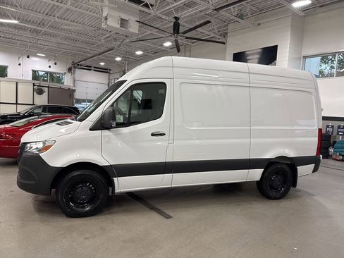 New 2026 Mercedes-Benz Sprinter 2500 image 2