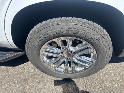 Used 2022 GMC Yukon SLT w/ SLT Premium Package AWD/4WD image 7
