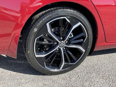 New 2025 Nissan Altima 2.5 SR w/ SR Premium Package image 7