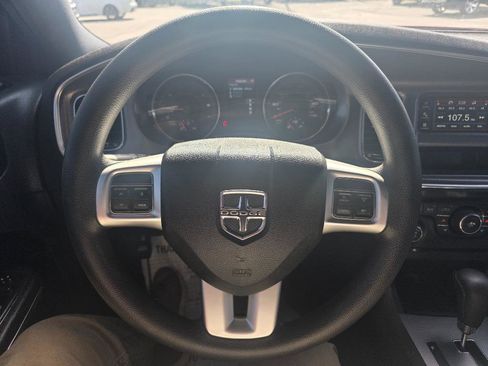 Used 2013 Dodge Charger SE w/ Sport Appearance Group image 13