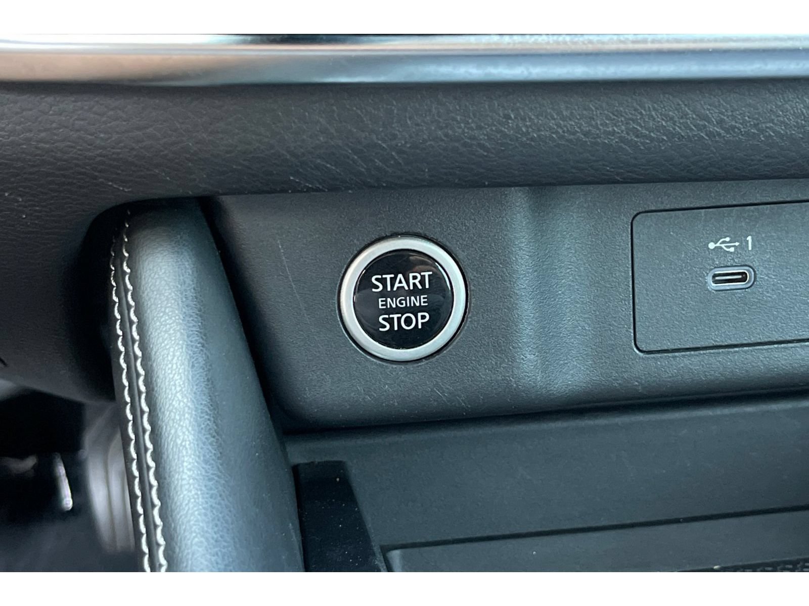 Used 2023 Nissan Rogue SL w/ SL Premium Package FWD image 33