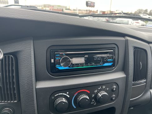 Used 2003 Dodge Ram 1500 Truck SLT image 29