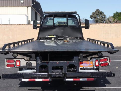 Used 2023 Ford F650 2WD Regular Cab Super Duty image 13