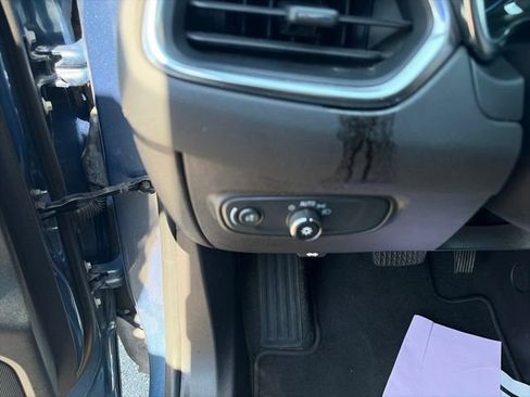 Used 2024 Chevrolet Equinox LT FWD image 19