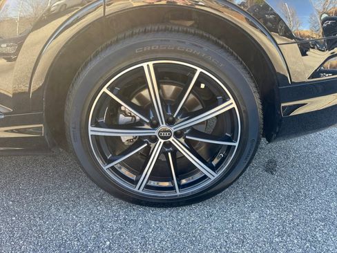 Certified 2024 Audi Q7 3.0T Prestige image 22