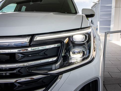 New 2026 Volkswagen Atlas SE FWD image 6