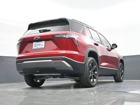 New 2026 Chevrolet Equinox LT w/ Midnight Edition FWD image 37