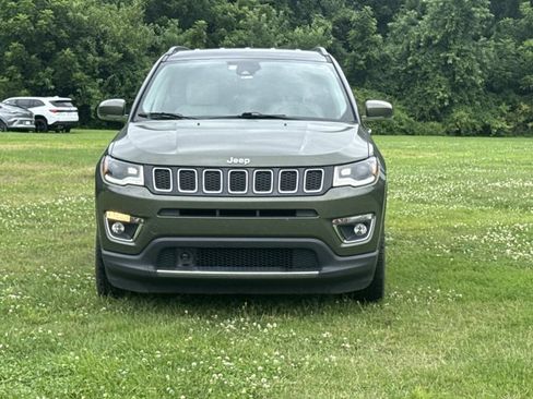 Used 2017 Jeep Compass Limited AWD/4WD image 2