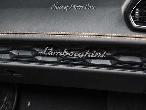 Used 2019 Lamborghini Huracan LP 580-2 RWD image 22