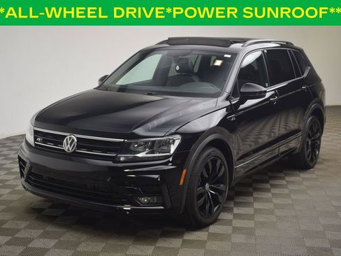 Used 2021 Volkswagen Tiguan SE R-Line image 3