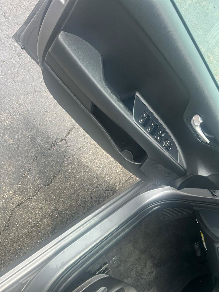 Used 2023 Kia Rio S FWD image 7