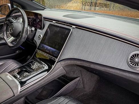 Used 2022 Mercedes-Benz EQS 450+ Sedan image 25