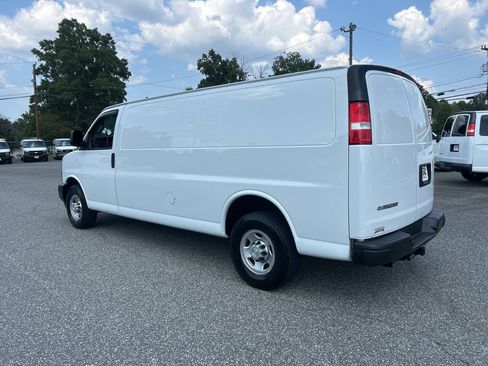 Used 2020 Chevrolet Express 2500 Extended w/ Enhanced Convenience Package RWD image 7