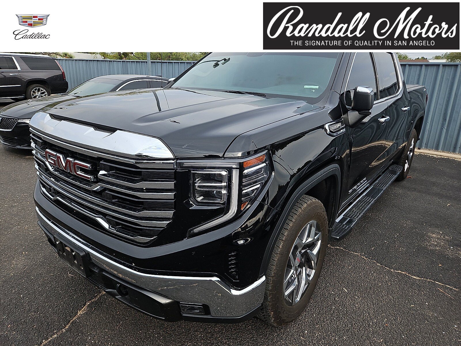Used 2024 GMC Sierra 1500 SLT w/ X31 Off-Road Package AWD/4WD image 1